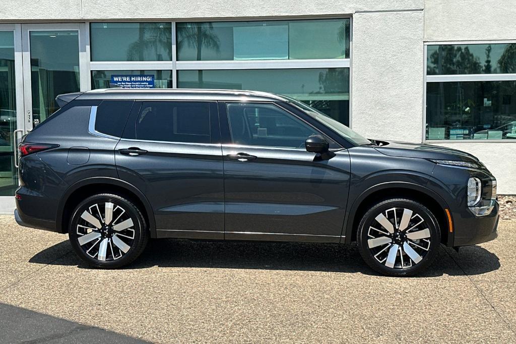 new 2025 Mitsubishi Outlander car, priced at $39,150