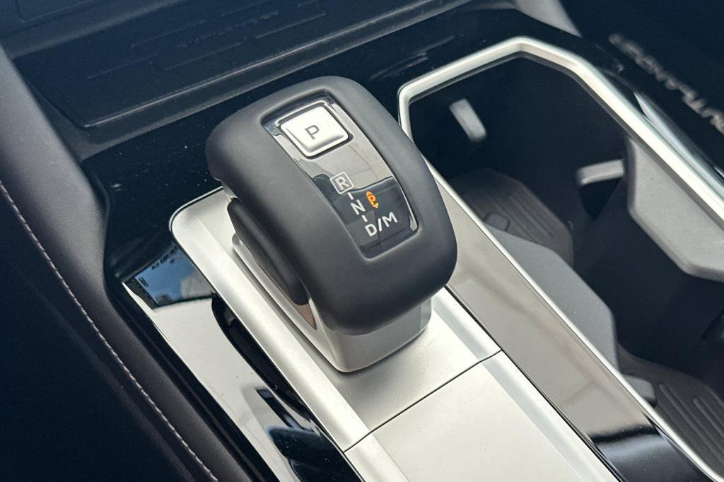 new 2025 Mitsubishi Outlander car, priced at $39,150