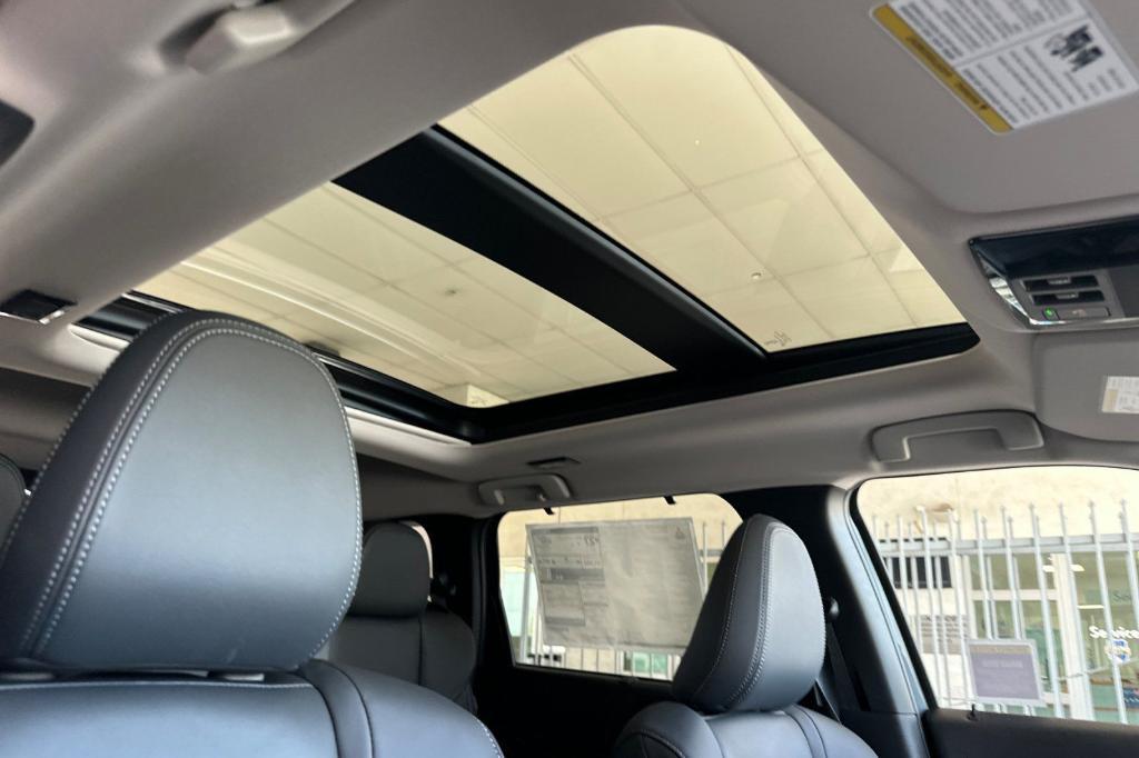 new 2025 Mitsubishi Outlander car, priced at $39,150