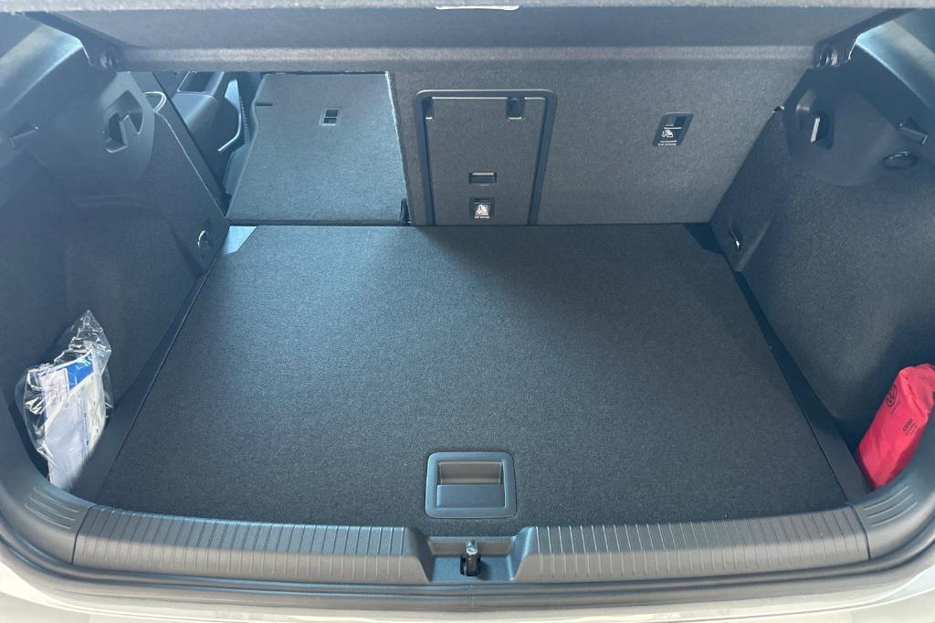 new 2025 Volkswagen Golf GTI car, priced at $39,823