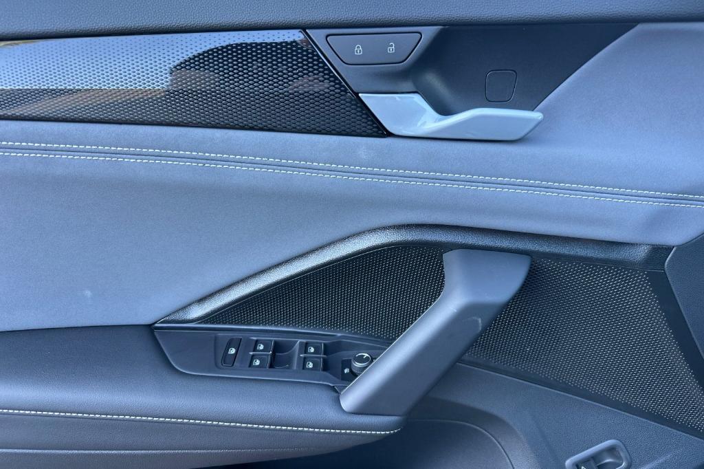 new 2026 Volkswagen Tiguan car, priced at $36,492