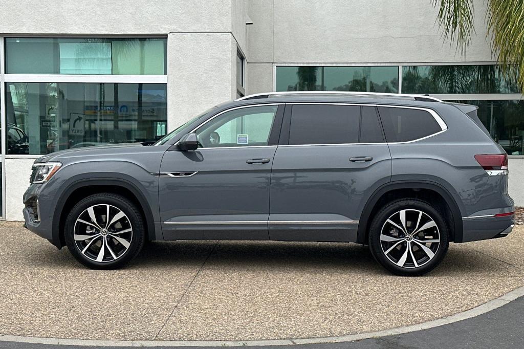 new 2025 Volkswagen Atlas car, priced at $54,724
