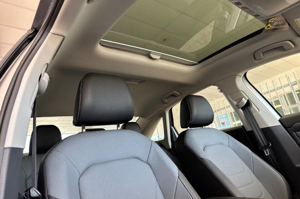 new 2025 Volkswagen Jetta car, priced at $30,319