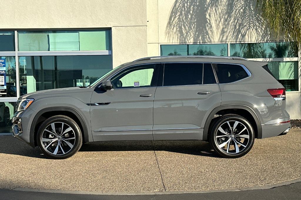 new 2025 Volkswagen Atlas car, priced at $52,683