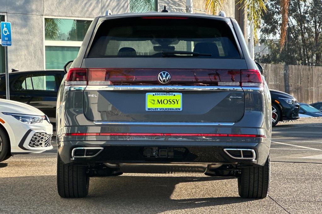 new 2025 Volkswagen Atlas car, priced at $52,683