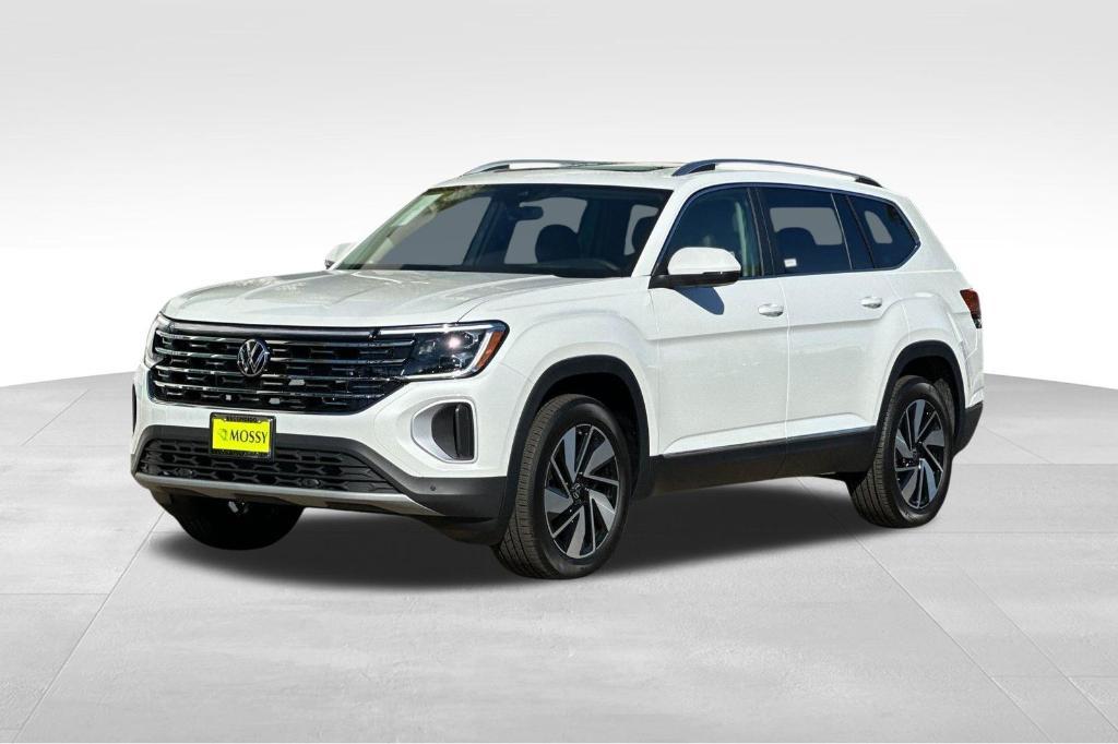 new 2025 Volkswagen Atlas car, priced at $49,294