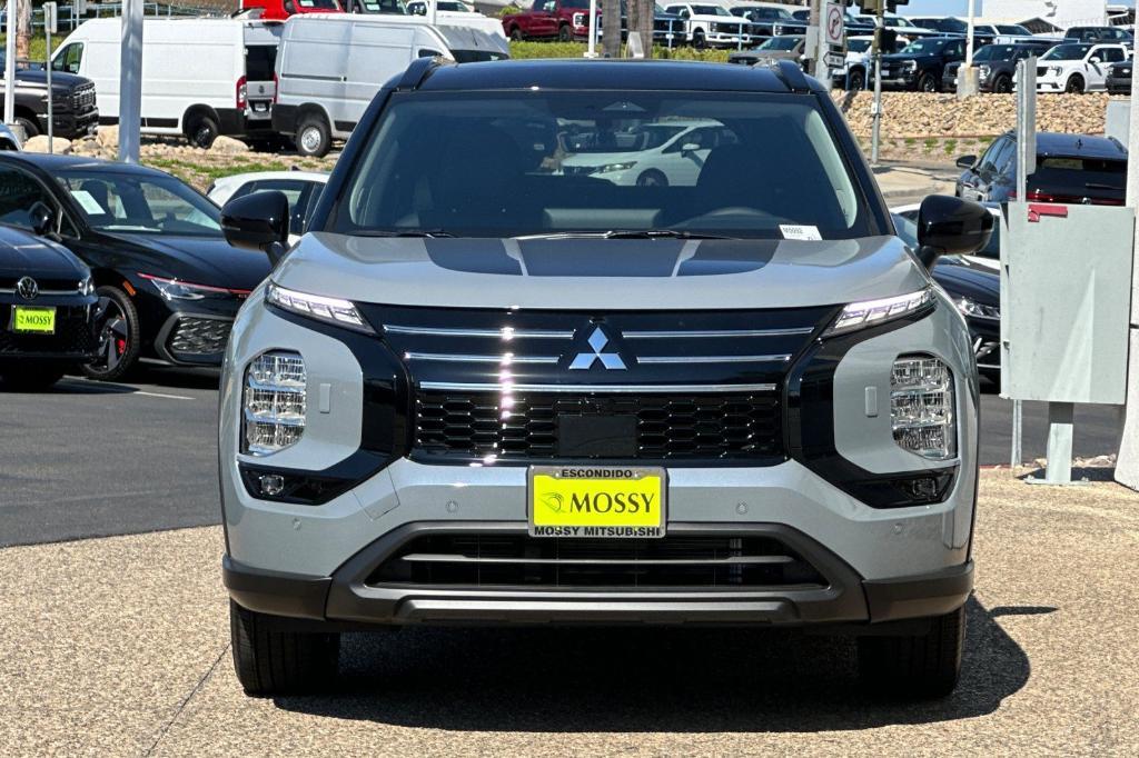 new 2025 Mitsubishi Outlander car, priced at $40,535