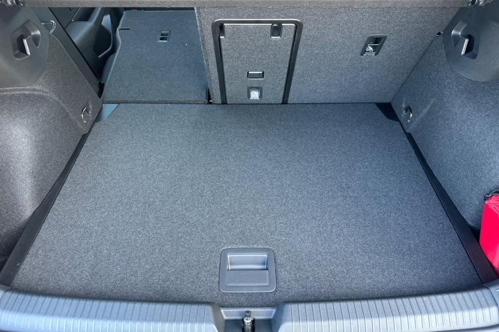 new 2025 Volkswagen Golf GTI car, priced at $39,823