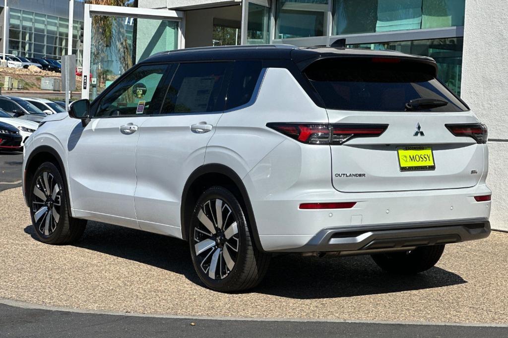 new 2025 Mitsubishi Outlander car, priced at $43,195
