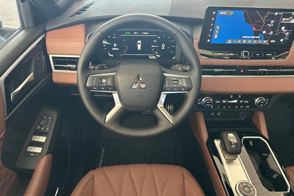 new 2025 Mitsubishi Outlander car, priced at $43,195