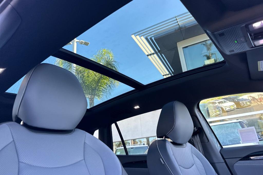 new 2026 Volkswagen Tiguan car, priced at $39,107