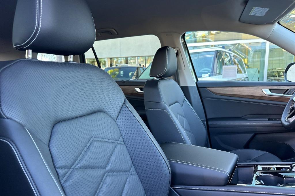 new 2026 Volkswagen Atlas car, priced at $46,063