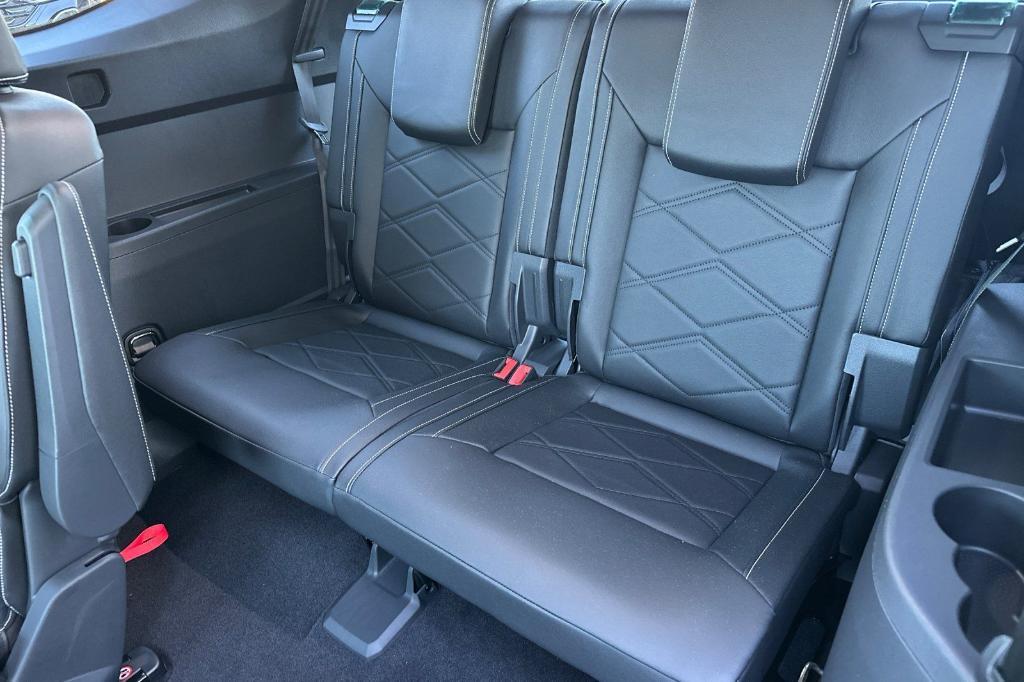 new 2026 Volkswagen Atlas car, priced at $46,063