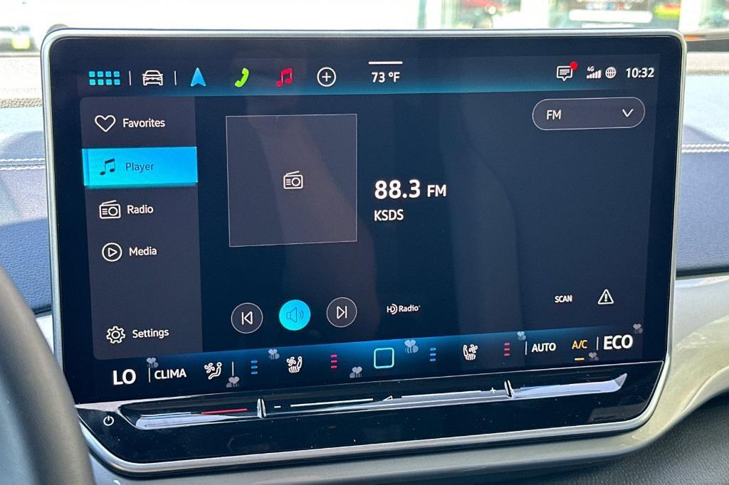 new 2025 Volkswagen ID.4 car, priced at $49,951