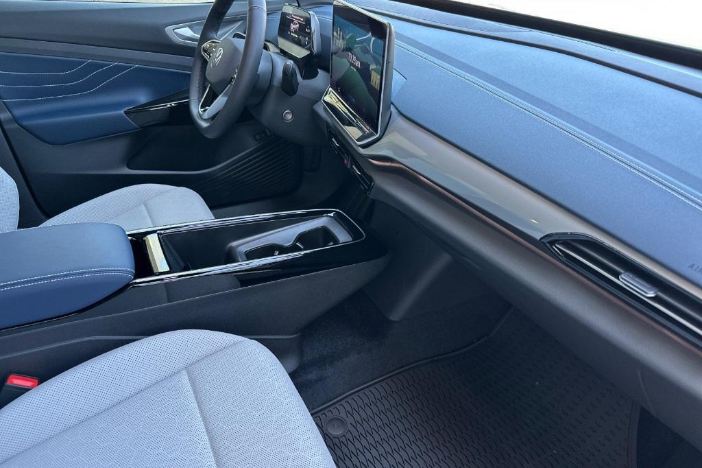 new 2025 Volkswagen ID.4 car, priced at $49,951