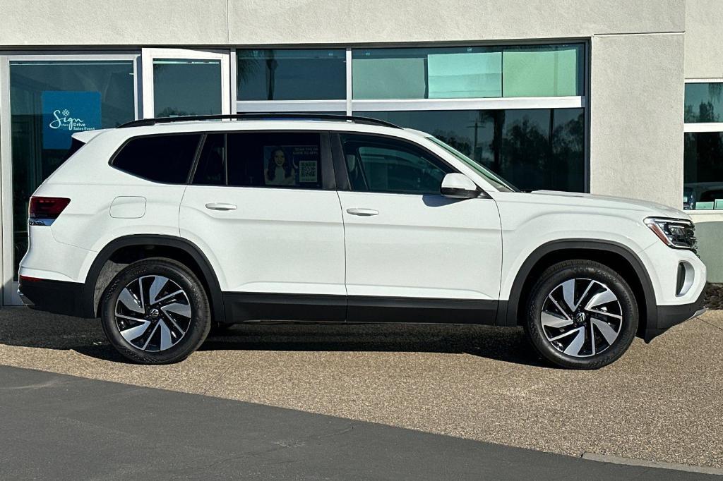 new 2024 Volkswagen Atlas car, priced at $40,451