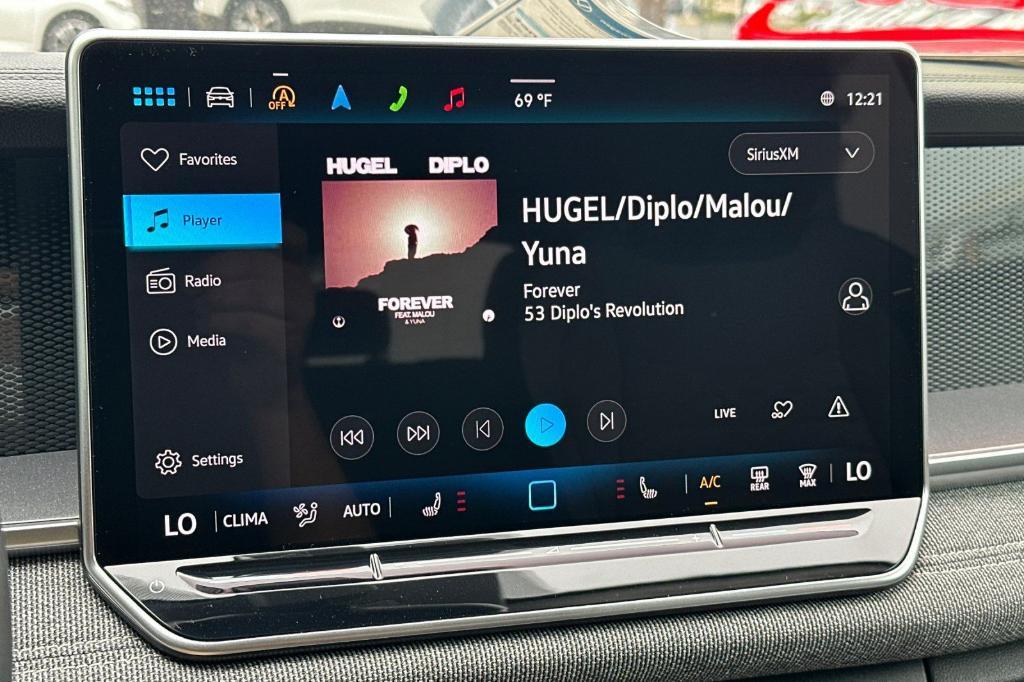 new 2025 Volkswagen Tiguan car, priced at $31,220