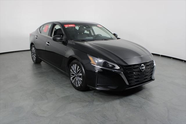 used 2023 Nissan Altima car, priced at $19,987