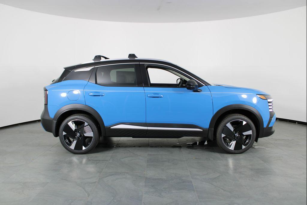 new 2025 Nissan Kicks car, priced at $25,952