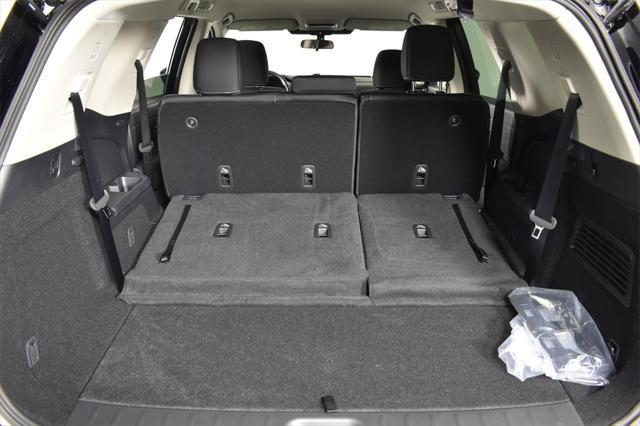new 2025 Nissan Pathfinder car, priced at $32,804