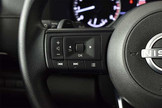 new 2025 Nissan Pathfinder car, priced at $32,804