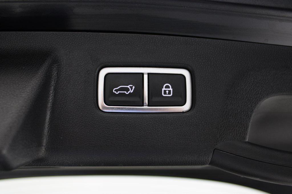 used 2023 Kia Sorento Hybrid car, priced at $31,987