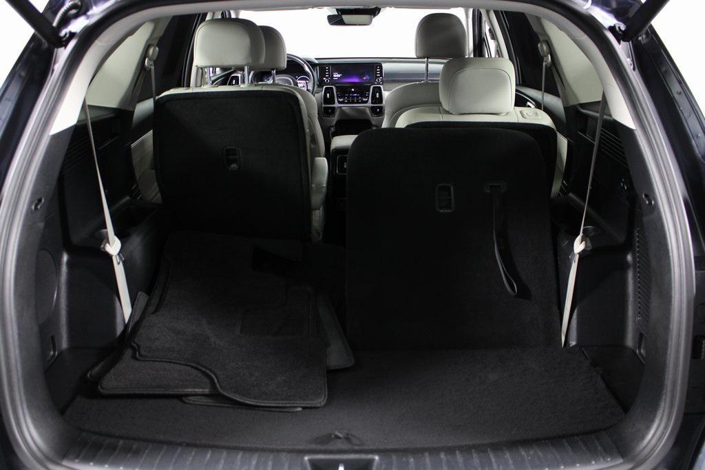 used 2023 Kia Sorento Hybrid car, priced at $31,987