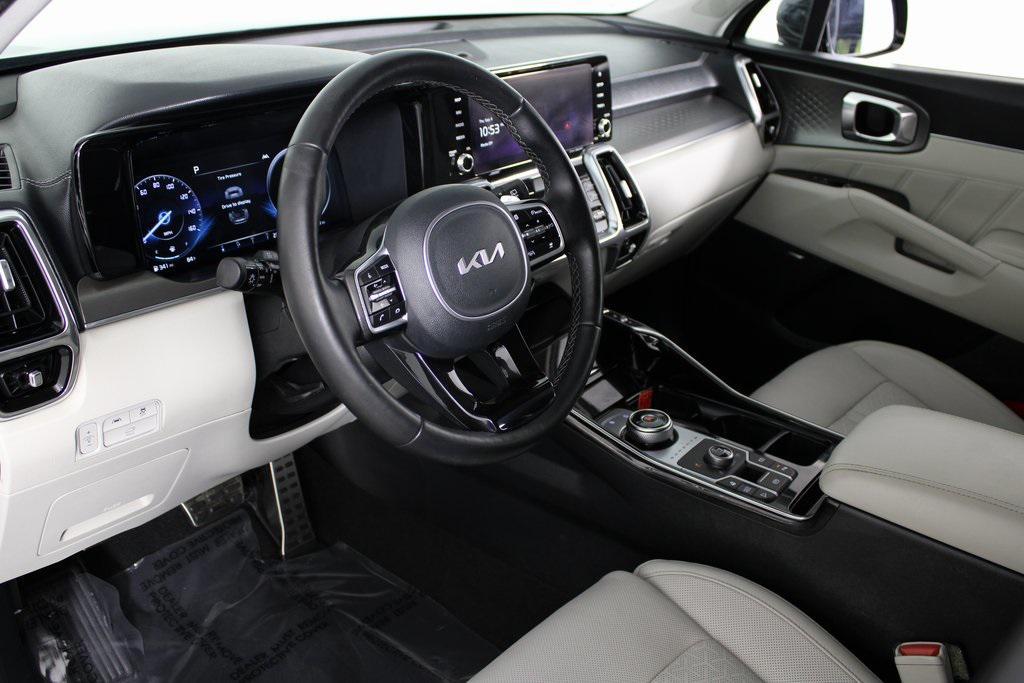 used 2023 Kia Sorento Hybrid car, priced at $31,987
