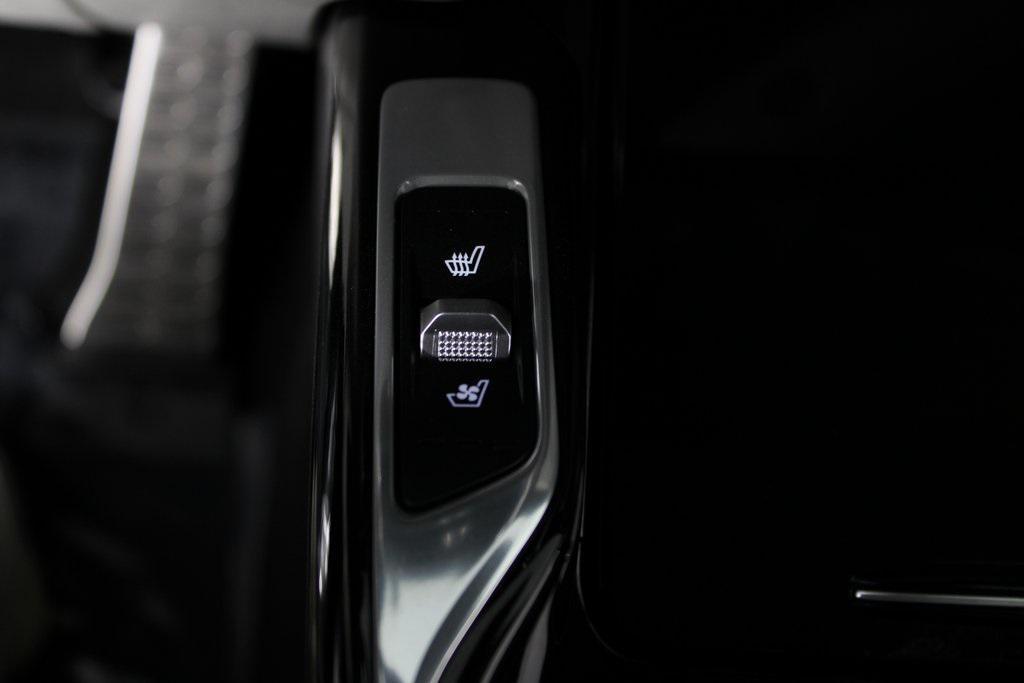 used 2023 Kia Sorento Hybrid car, priced at $31,987