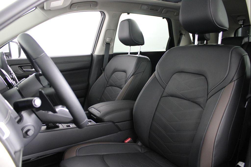 new 2025 Nissan Pathfinder car, priced at $42,452