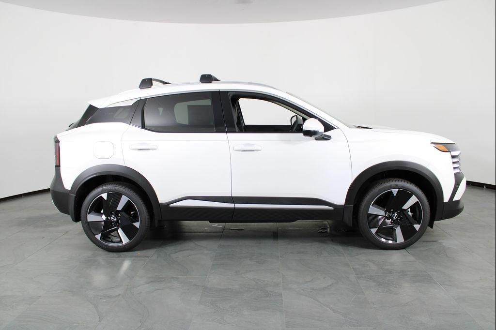 new 2025 Nissan Kicks car, priced at $25,641