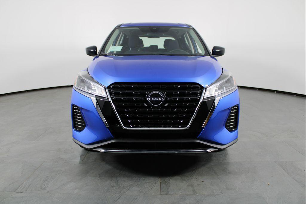 new 2025 Nissan Kicks car, priced at $21,774