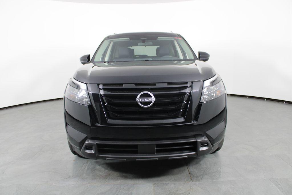 new 2025 Nissan Pathfinder car, priced at $35,638