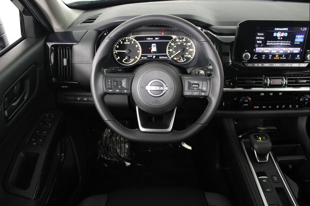 new 2025 Nissan Pathfinder car, priced at $35,638