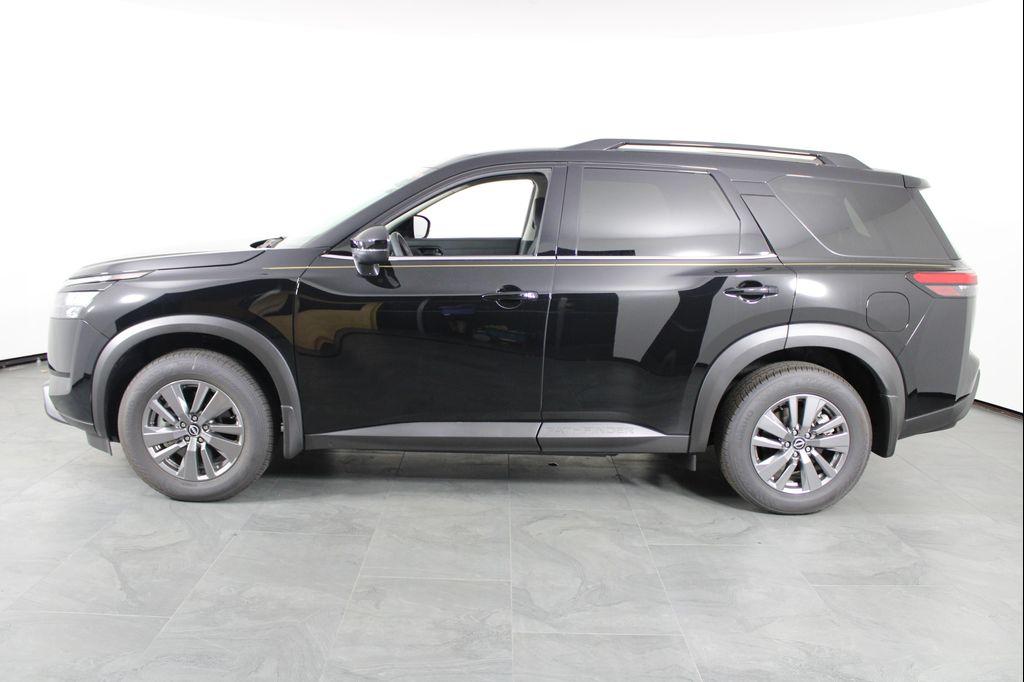 new 2025 Nissan Pathfinder car, priced at $35,638