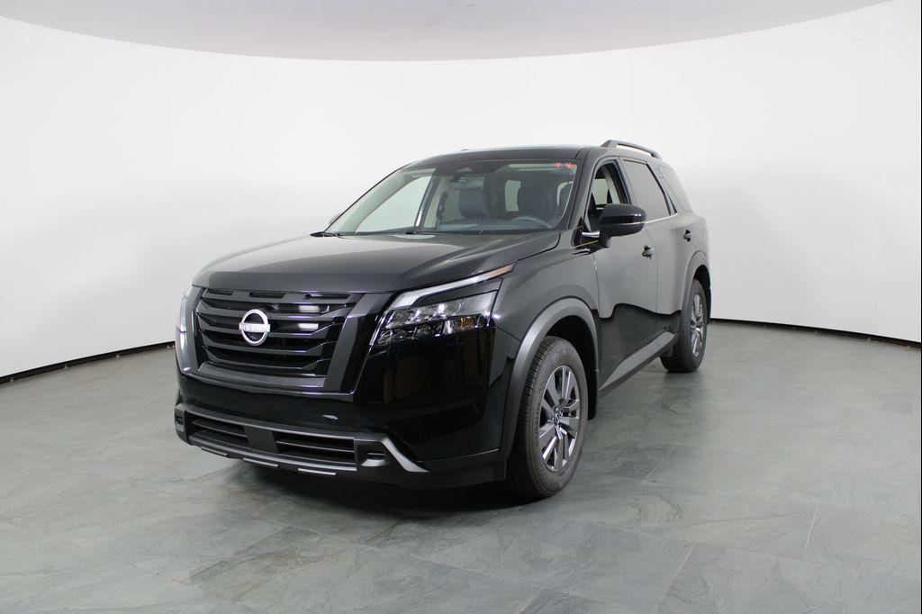 new 2025 Nissan Pathfinder car, priced at $35,638