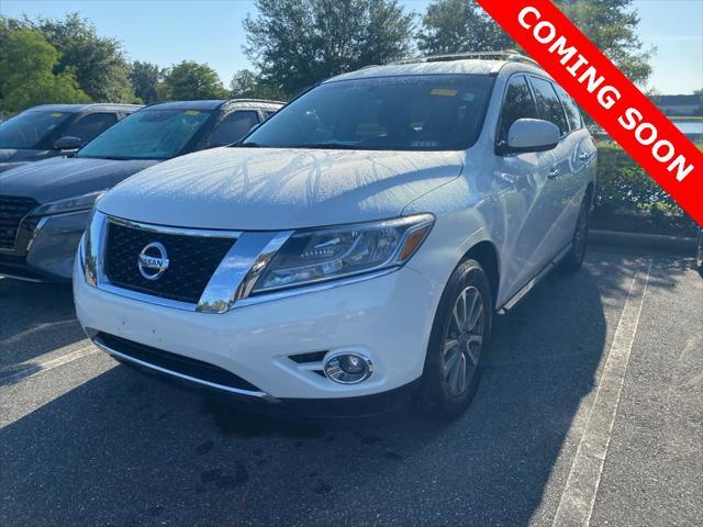 used 2014 Nissan Pathfinder car, priced at $7,587