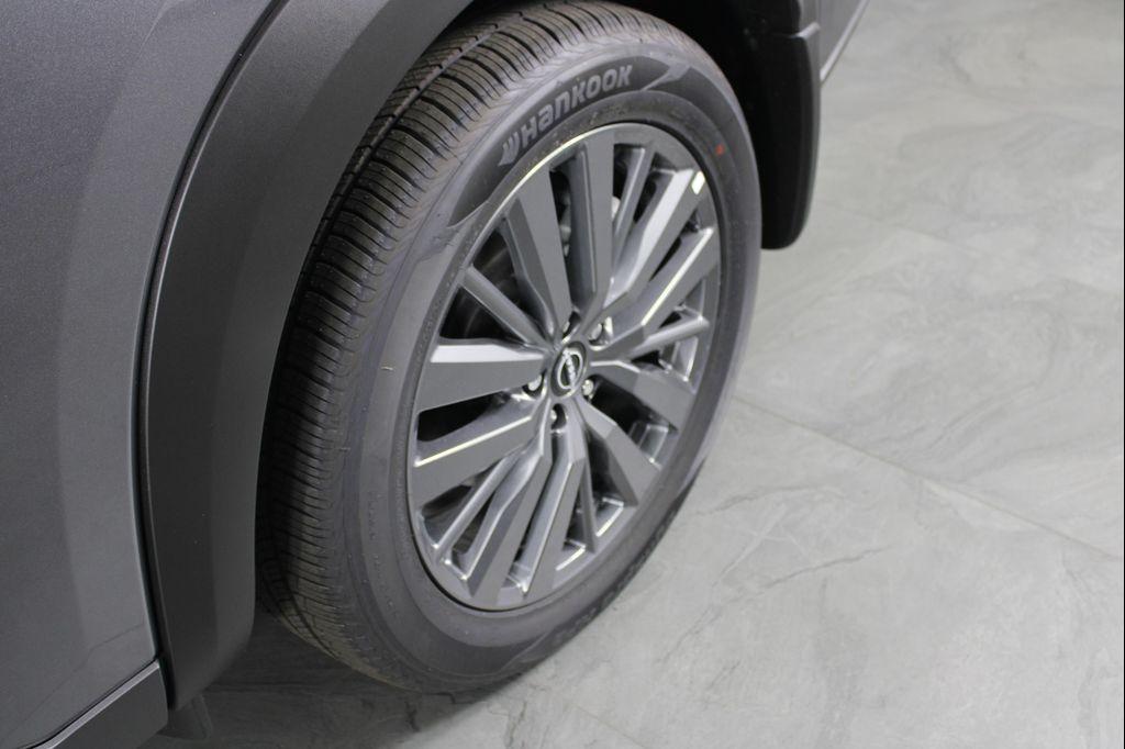 new 2025 Nissan Pathfinder car, priced at $38,878