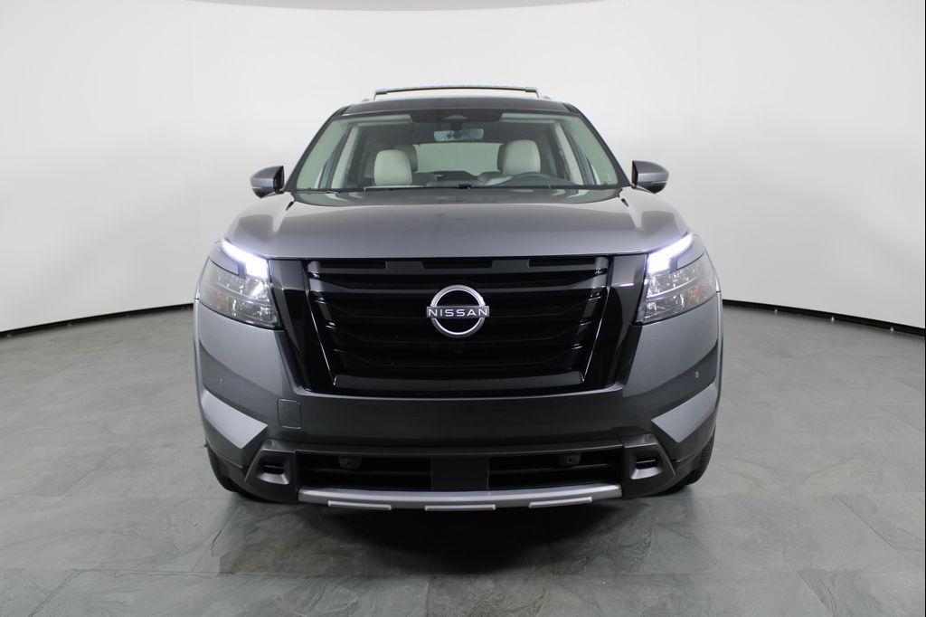 new 2025 Nissan Pathfinder car, priced at $38,878