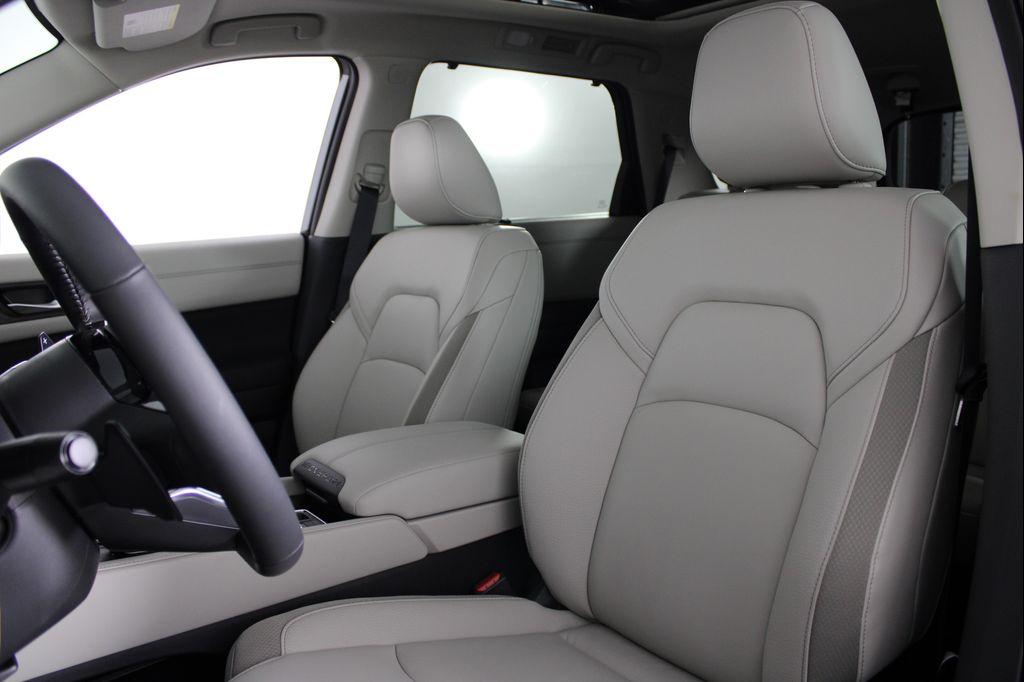 new 2025 Nissan Pathfinder car, priced at $38,878