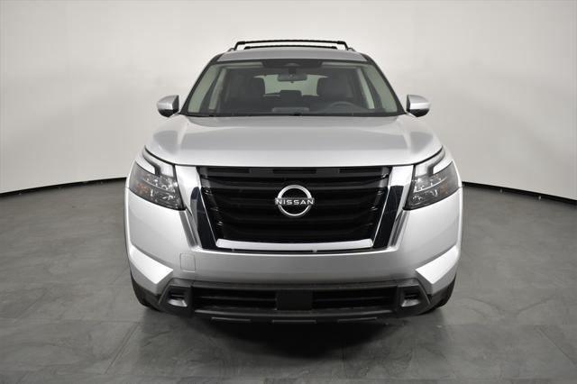 new 2024 Nissan Pathfinder car, priced at $33,918