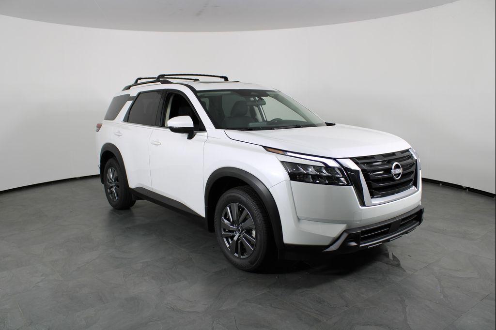 new 2025 Nissan Pathfinder car, priced at $40,005