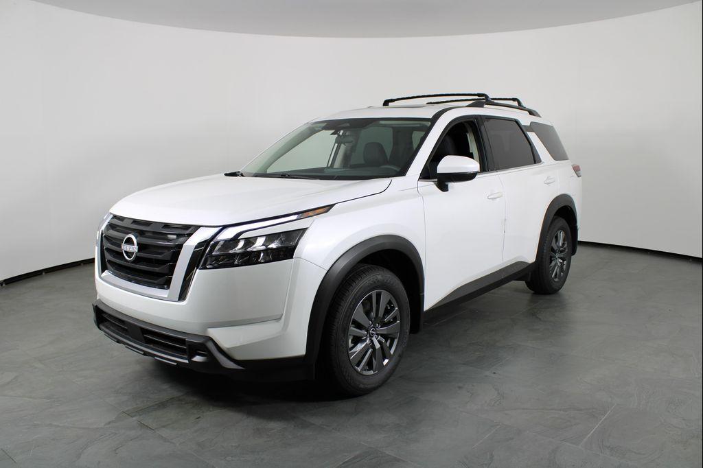new 2025 Nissan Pathfinder car, priced at $40,005