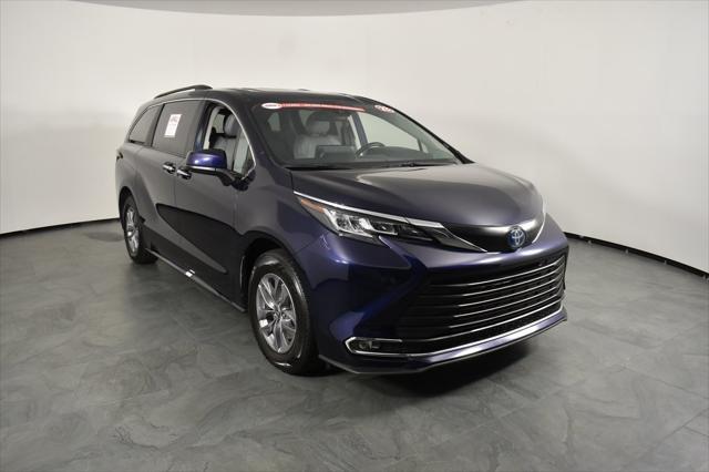 used 2023 Toyota Sienna car, priced at $44,747