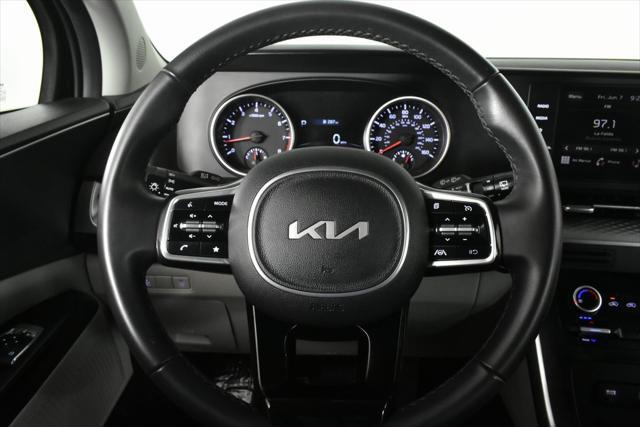 used 2023 Kia Carnival car, priced at $30,900