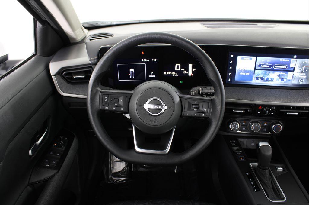 new 2025 Nissan Kicks car, priced at $24,302