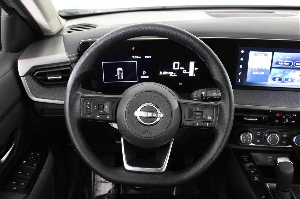 new 2025 Nissan Kicks car, priced at $24,302