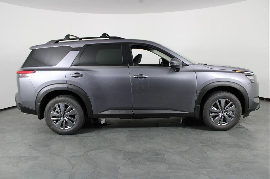 new 2025 Nissan Pathfinder car, priced at $32,921