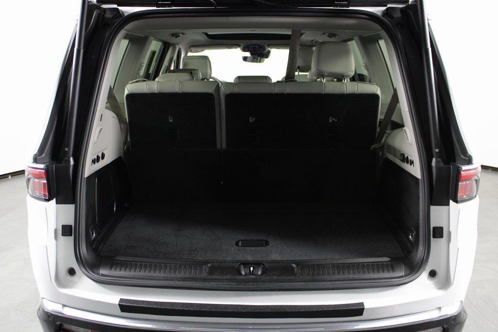 used 2023 Jeep Wagoneer car, priced at $33,987