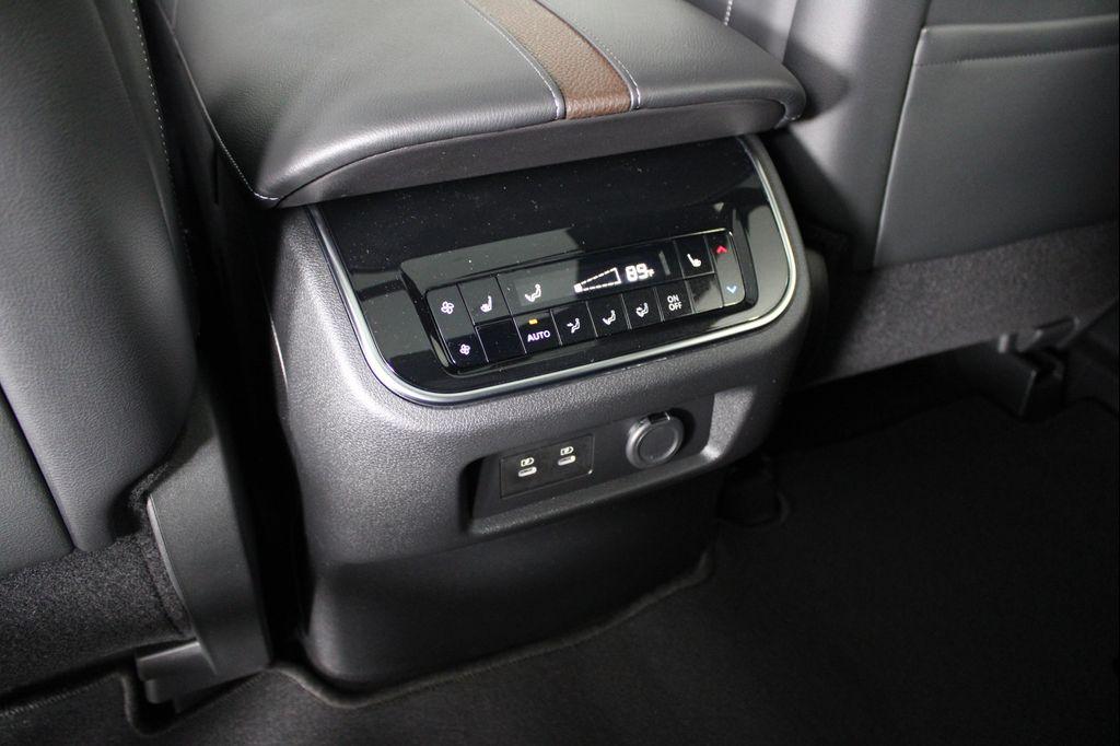 new 2025 Nissan Armada car, priced at $71,881